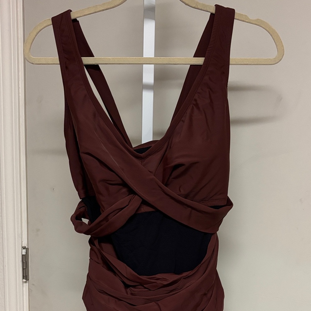 NWT Brown Cupshe 1pc swim